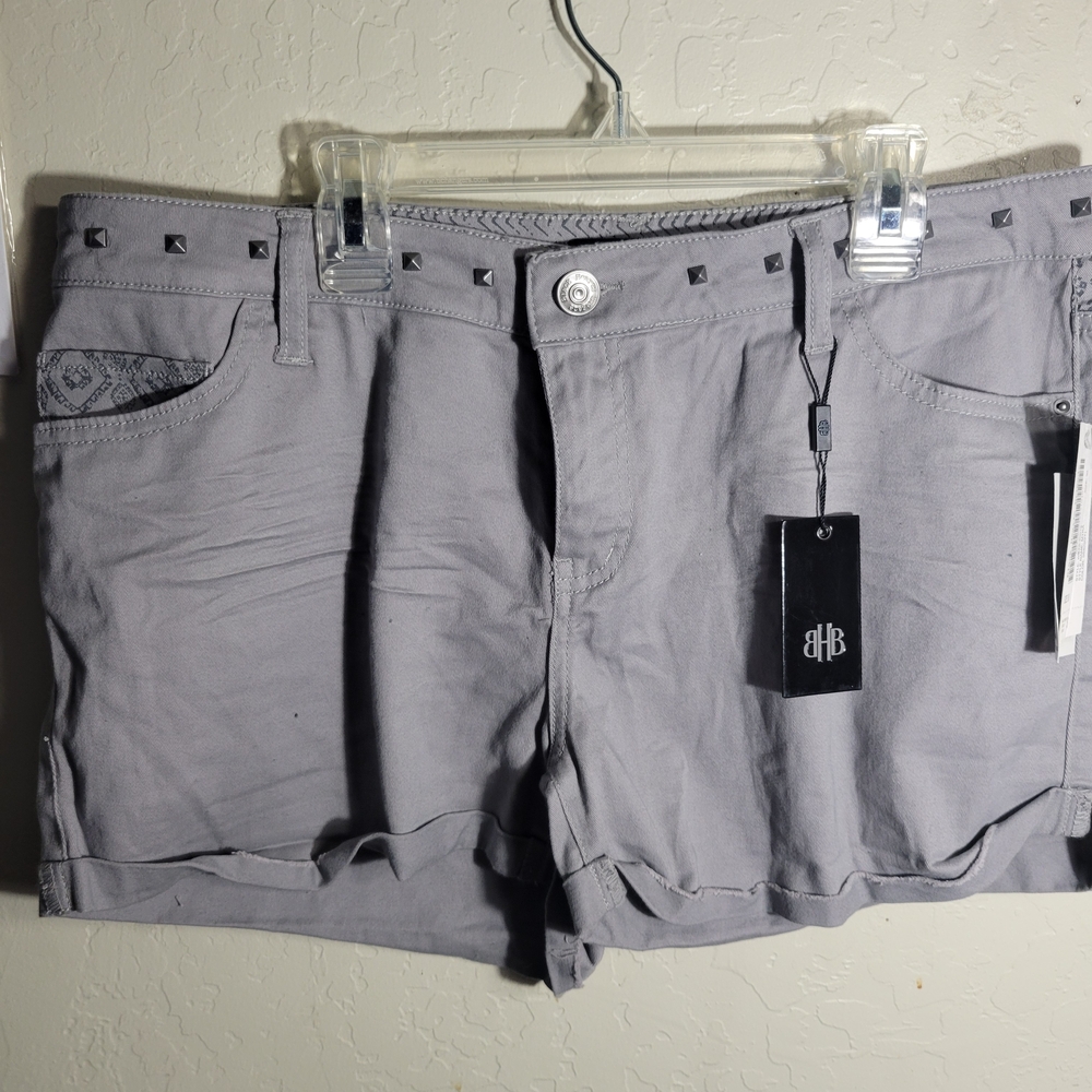 Elegant Gray Women's Cargo Shorts